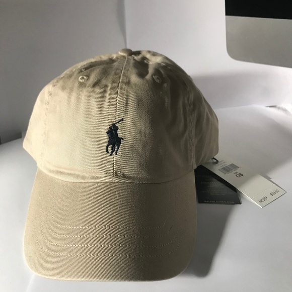 tan polo beanie